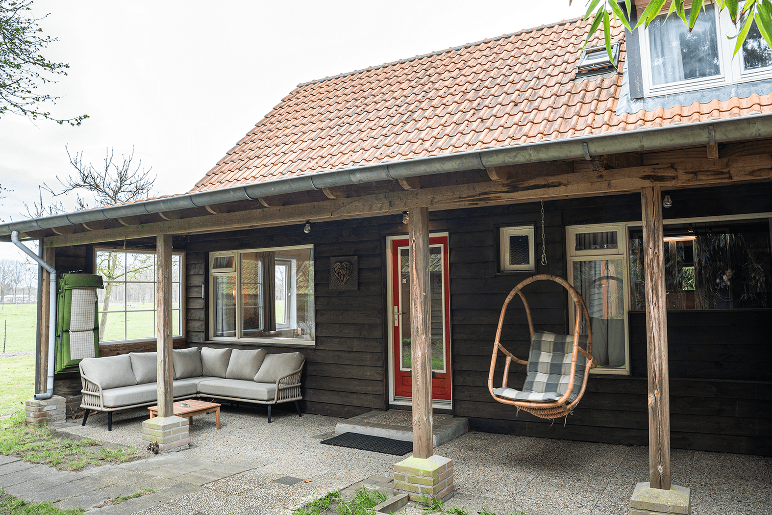 Schönes Ferienhaus mit Hottub und Blick über die Wiesen